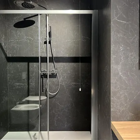 Glass House - Smart & Parking Hotel 4*